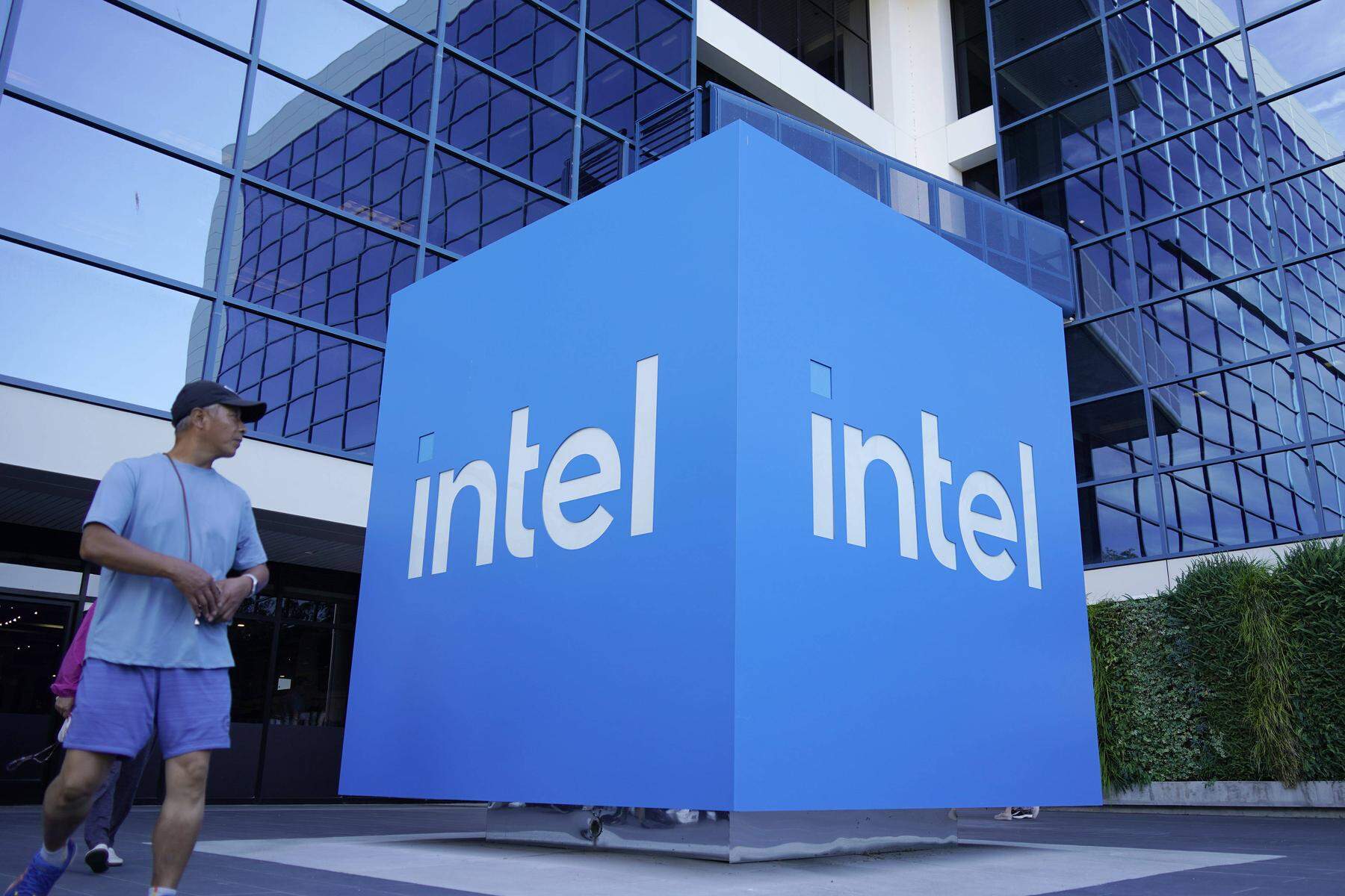 Intel & Co.: Diese Tech-Riesen stutzen ihre Belegschaften zusammen