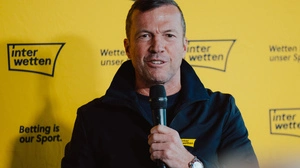 Lothar Matthäus beim Termin mit seinem Sponsor-Partner Interwetten 