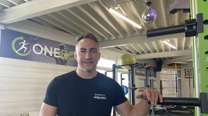 Seit zehn Jahren betreibt der ausgebildete Personaltrainer und Ernährungscoach Manuel Lah das Fitnessstudio „Onebody Fitness“