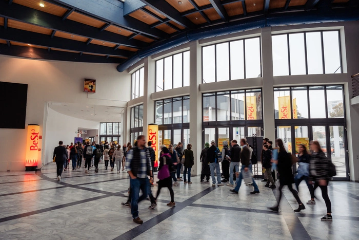 Die BeSt<sup> </sup>lockt Interessierte zahlreich in die Messehallen