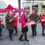 Neos-Mann Niko Swatek und sein Team im Wahlkampfeinsatz