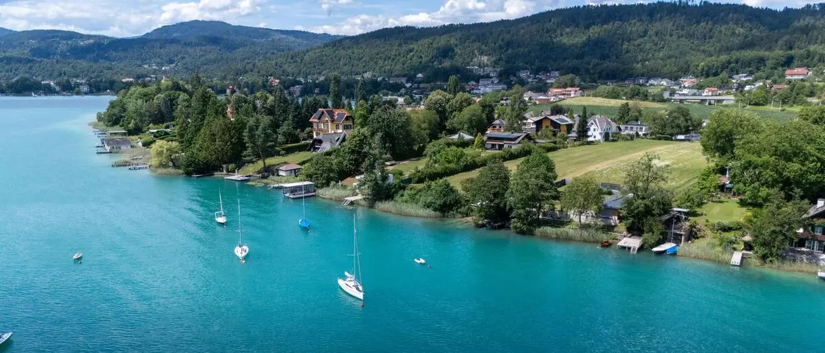 Auf der Roseneck-Halbinsel in Pörtschach wechselte eine Liegenschaft um zehn Millionen Euro den Besitzer