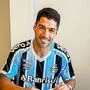 Luis Suarez unterzeichnet bei Gremio.