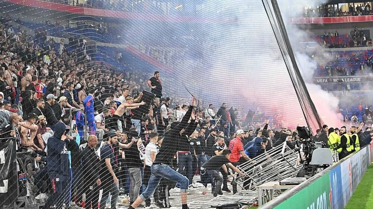 Die Fans der Lyonnais waren nicht gut gelaunt.