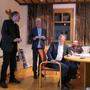 Pfarrer Siegmund Bichler und Anton Klocker erläuterten die Umbaupläne für das Widum in Tristach