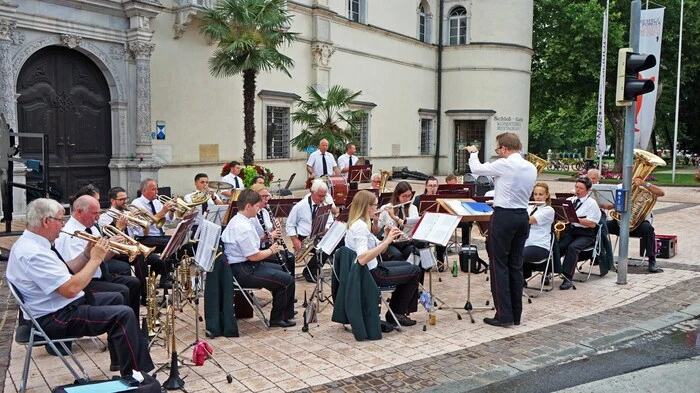 Die Stadtkapelle Spittal spielte auf dem Burgplatz.