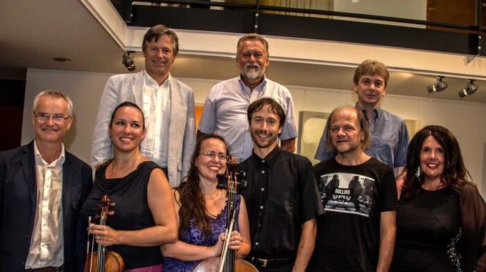 Sonus Direktor Janez Gregorič und Vizebürgermeister Vladimir Smrtnik eröffneten am Samstag das großartige Kammerkonzert des "Slovenski klavirski trio" und die Vernissage des Künstlers Ulrich Plieschnig am Marktgemeindeamt St. Michael bei Bleiburg/Šmihel nad Pliberkom.