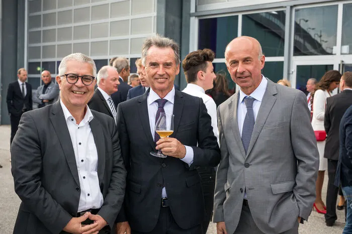 Villacher-Brauerei-Chef Thomas Santler, Management-Club-Vorstand Gottfried Wulz und Viktor König (Leiter Firmenkundengeschäft BKS Bank)