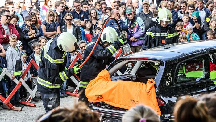 Enormer Andrang am Sonntag bei der Berufsfeuerwehr Klagenfurt und der FF Hauptwache, die zum Tag der offenen Tür geladen hatten.