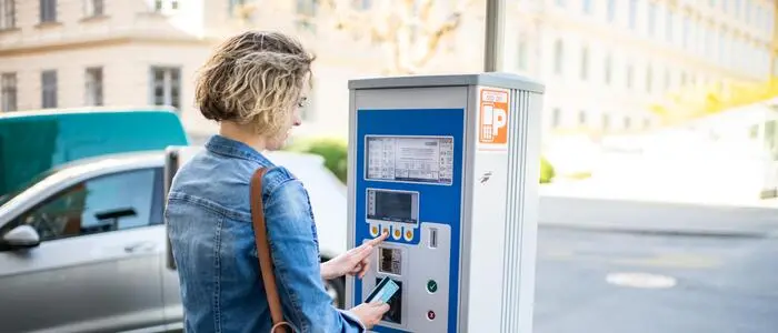 Ab Jänner 2027 muss man an Grazer Parkscheinautomaten mehr bezahlen