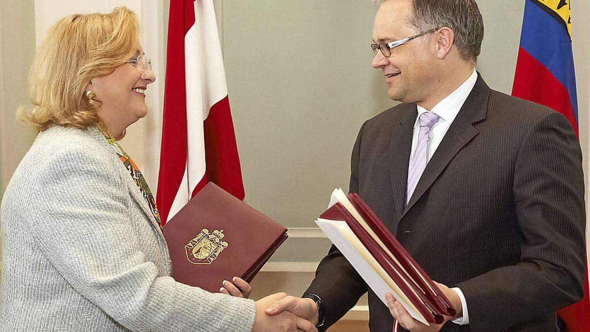 2013 unterzeichneten Österreich und Liechtenstein das Steuer-Abkommen