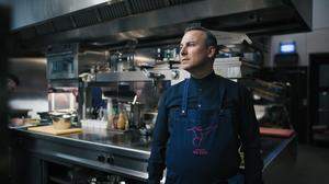 Spitzenkoch Tim Raue in „Star Kitchen“