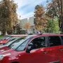 Unterm Forum Stadtpark, direkt neben der Polizei, parkten am Sonntagnachmittag mehrere Autofahrer im Stadtpark