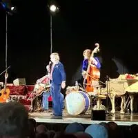 Helge Schneider mit Barockflügel und coolen Rhythmen