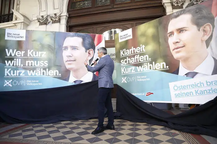 "Wer Kurz will, muss Kurz wählen", macht die ÖVP  unmissverständlich klar. Dabei ist sich die ehemalige Regierungspartei sicher: "Österreich braucht seinen Kanzler." Man hofft auf die Mobilisierung aller Sympathisanten: Alle seien gegen die ÖVP und gegen Sebastian Kurz.