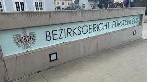 Ein Nachbarschaftsstreit endet vor dem Bezirksgericht Fürstenfeld