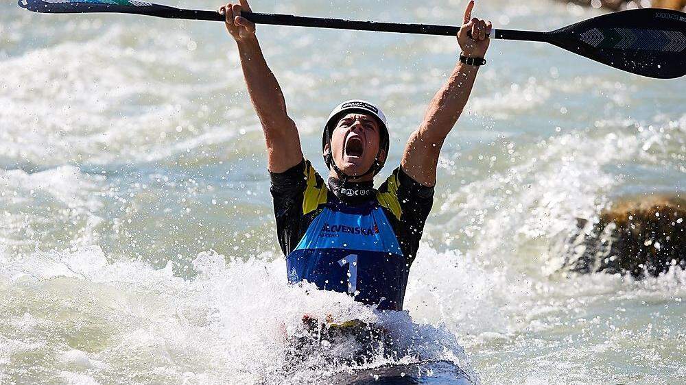 So jubelte Felix Oschmautz über seinen Junioren-Wildwasserslalom-Weltmeistertitel
