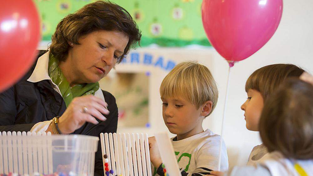 Ursula Lackner, Landesrätin für Bildung und Gesellschaft, ist für die Kinderbetreuung zuständig 