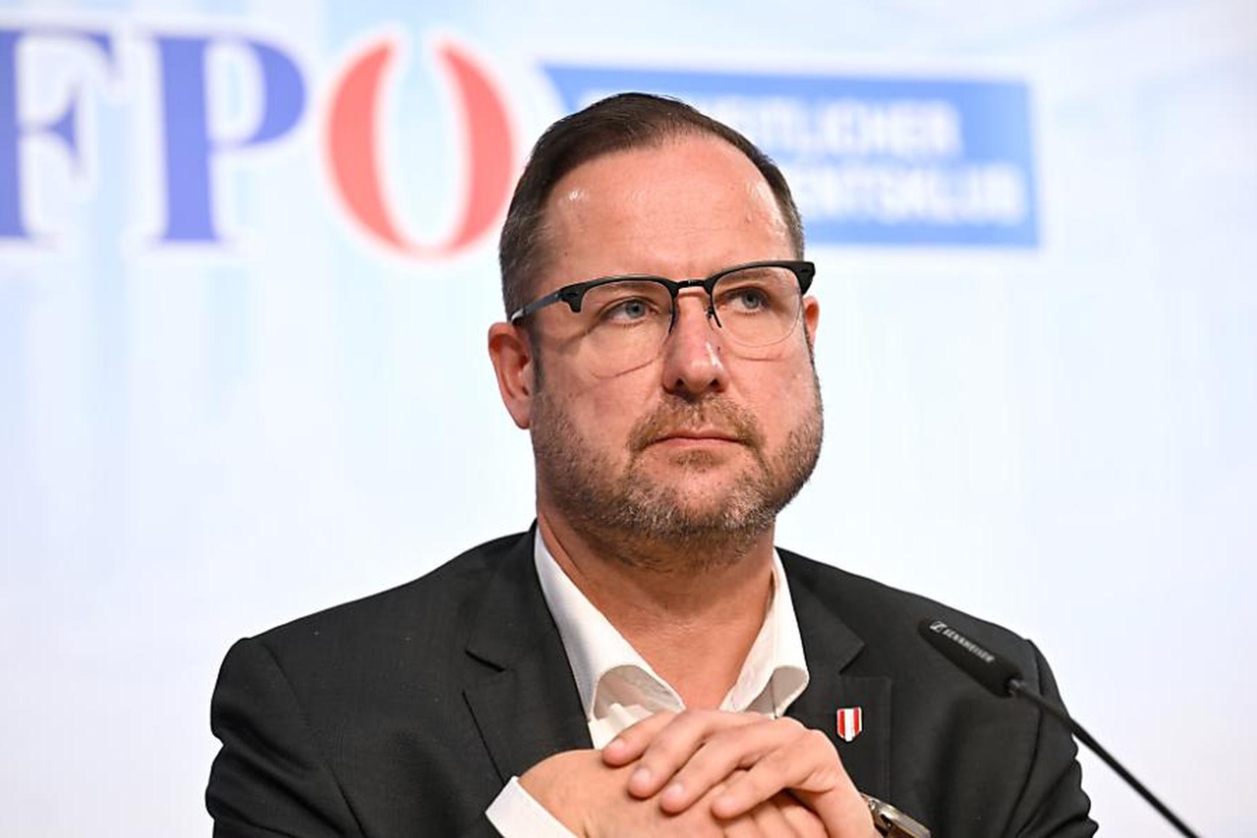 Vorwürfe : FPÖ poltert gegen Dossier von SOS Mitmensch