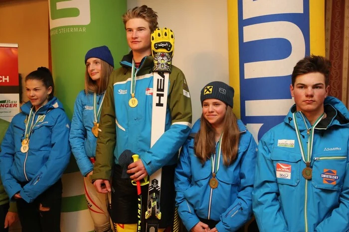 Die Schnellsten im Torlauf waren  Mariella Schwarz (WSV Schladming) und Elena Fina  (SV Wald), die auch die Kombinationswertung gewann.