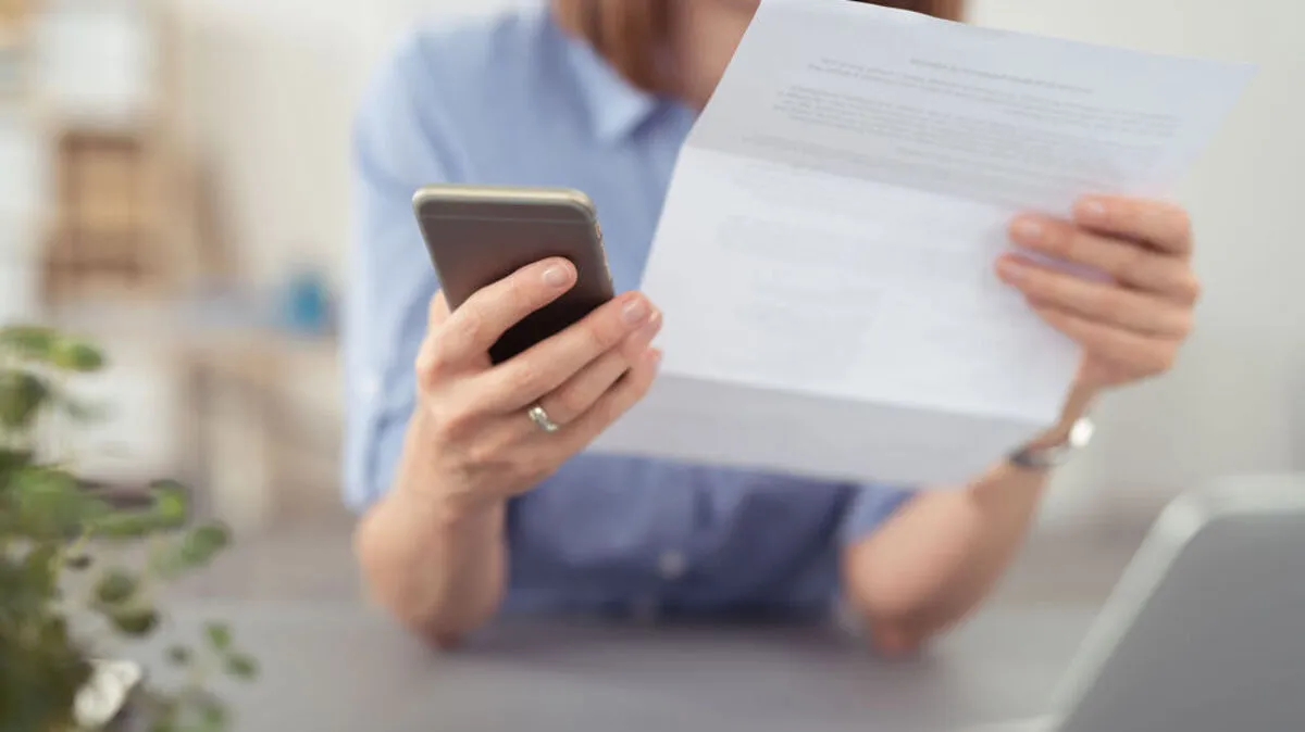 Handyverträge sind oftmals kompliziert zu lesen