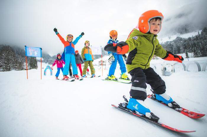 Die Kinder-Skischule ist nur einen Steinwurf entfernt