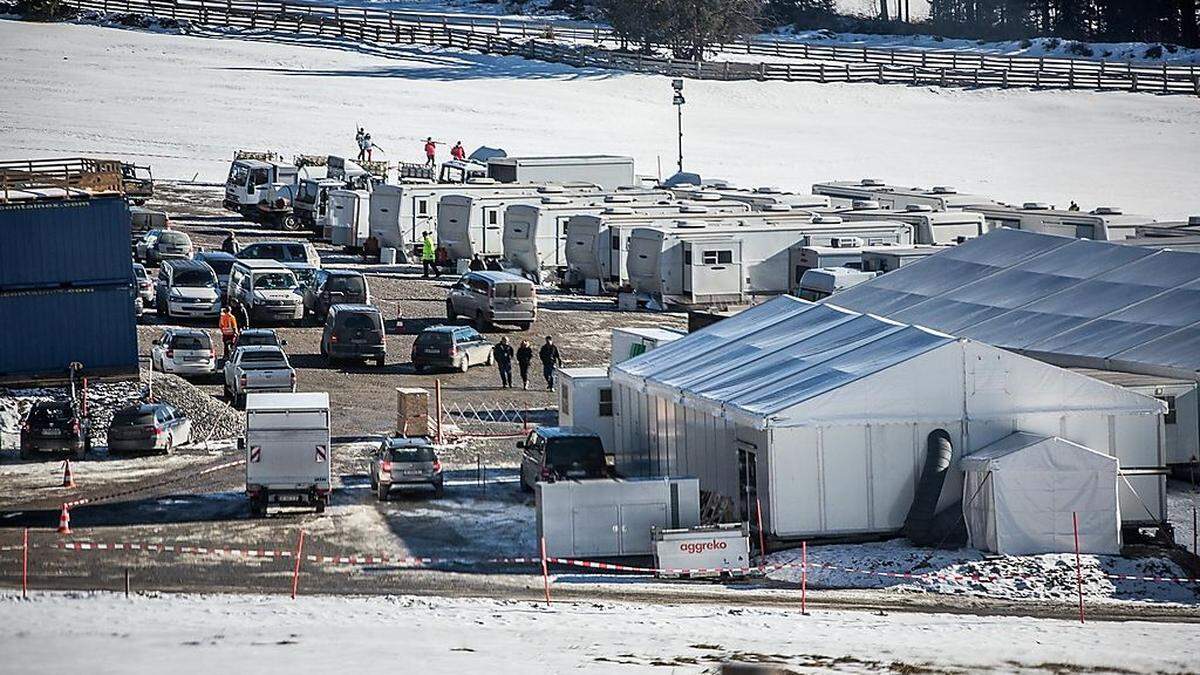 Das Container- und Zeltdorf wird langsam wieder abgebaut