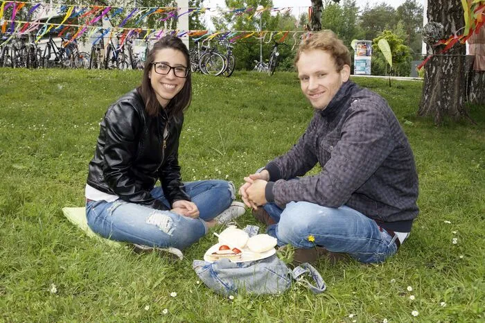 Bitte klicken Sie sich durch die Bilder. . .