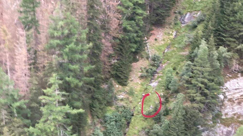 Polizeihubschrauber fand Wanderin im steilen Gelände