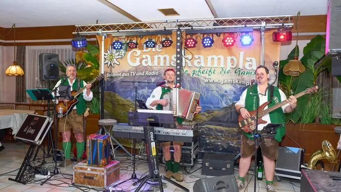 Die Gruppe „Gamskampla“ aus der Steiermark sorgten für musikalische Unterhaltung 