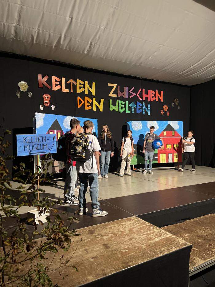 44 Kinder wirkten am Kelten-Musical mit