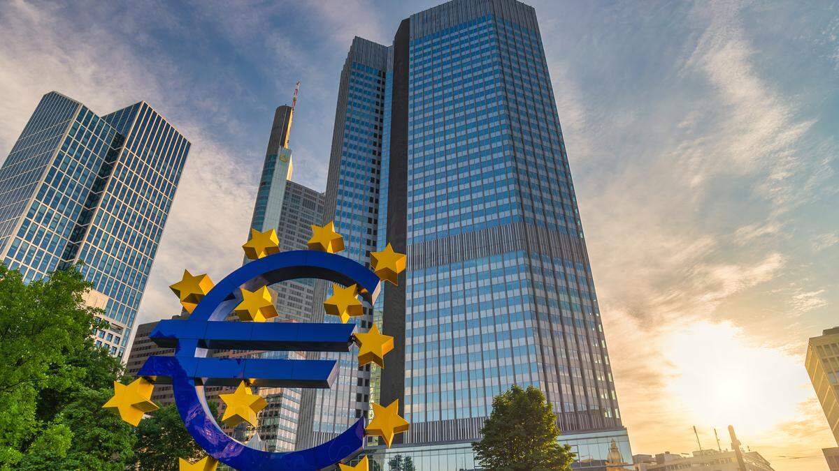 Nach vielen Andeutungen gilt der Zinsschritt nach unten durch die Europäische Zentralbank als so gut wie sicher