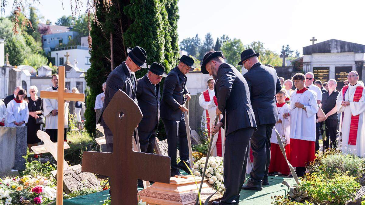 Im Herzen des Vinzi-Friedhofs in St. Leonhard findet Wolfgang Pucher seine letzte Ruhe