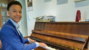 Philip Matilo Pscheidt holte sich beim „Prima la musica“-Bundeswettbewerb in Brixen in seiner Altersklasse Platz eins auf dem Klavier 