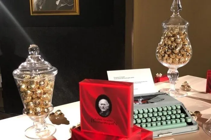 ...und Thomas-Bernhard-Kugeln, produziert von Chocolatier Zotter ....