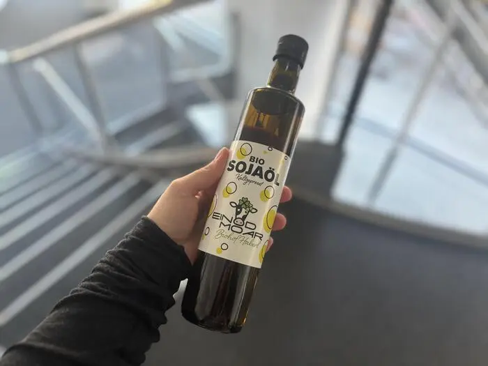 Das Sojaöl wird in einer Biomühle in Oberösterreich gepresst