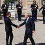 Auf Tour: Boris Johnson bei Emmanuel Macron 