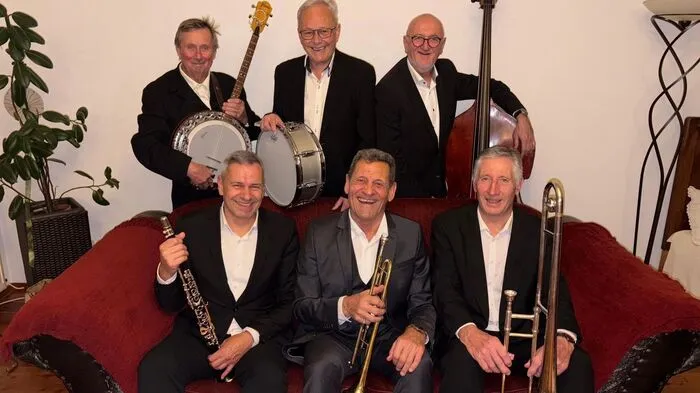 Die „Dixielanders Hall“ mit Franz Posch (vorne Mitte)