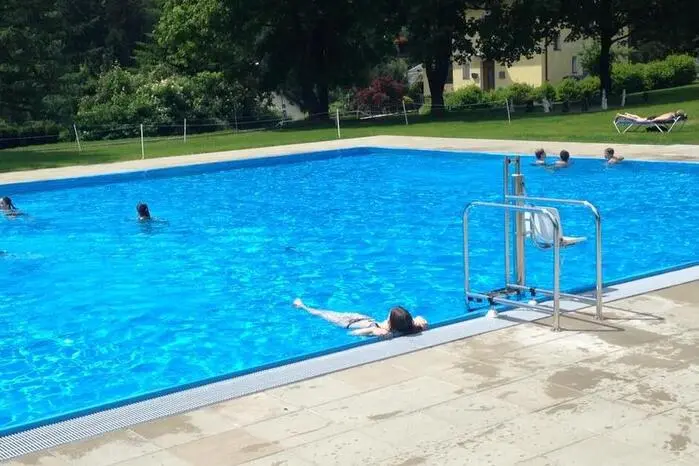Das Sportbecken ist nun auch barrierefrei zugänglich.