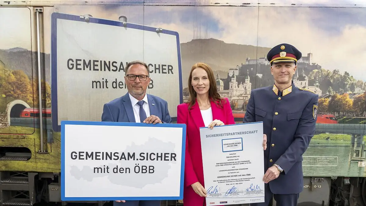 ÖBB und Polizei verlängern die Zusammenarbeit | Kooperation verlängert: Peter Wallis (ÖBB), Michaela Huber (ÖBB), Helmut Richter (LPD Steiermark)