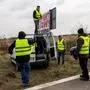 November 27, 2023, Medyka, Podkarpacke, Poland: Polish farmers hang a banner by the road as they block truck transport in Medyka - border crossing between Poland and Ukraine. The farmers joined the transport sector on November 24 in the strike against poor management of agricultural imports of Ukrainian produce as well as to demand renegotiation of transport deals between Ukraine and the European Union. Medyka is the fourth strike site. Protesters already blocked 3 other crossings for truck transport, allowing only 4 trucks per hour excluding humanitarian and military aid and sensitive chemical and food goods. The strike started on November 6. According to Ukrainian drivers, the queue to Medyka crossing was more than 10 days. Medyka Poland - ZUMAs197 20231127_aaa_s197_298 Copyright: xDominikaxZarzyckax