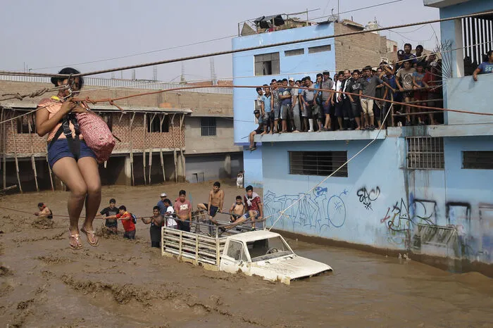 Seit Dezember anhaltende Regenfälle haben in Peru zahlreiche Erdrutsche und Überschwemmungen verursacht.