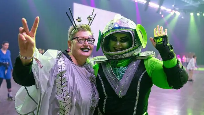 Großen Spaß hatten am Freitag (17. November) die Besucherinnen und Besucher der Rollschuh-Disco in der Helmut List Halle in Graz.