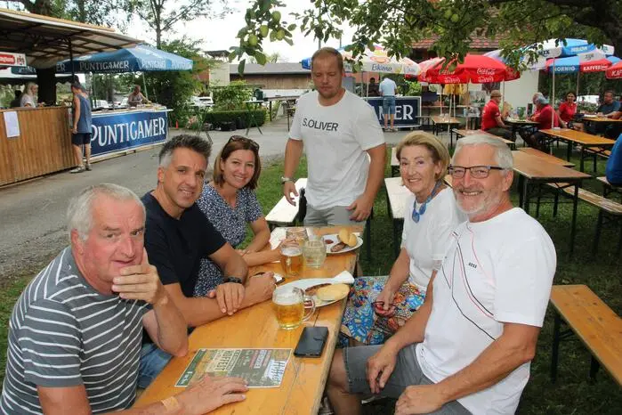 Der Erlös des Straßenfests kommt wieder einem wohltätigen Zweck zugute.