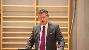 In der neuen Partnerstadt Köln steht Scheider in der Kritik