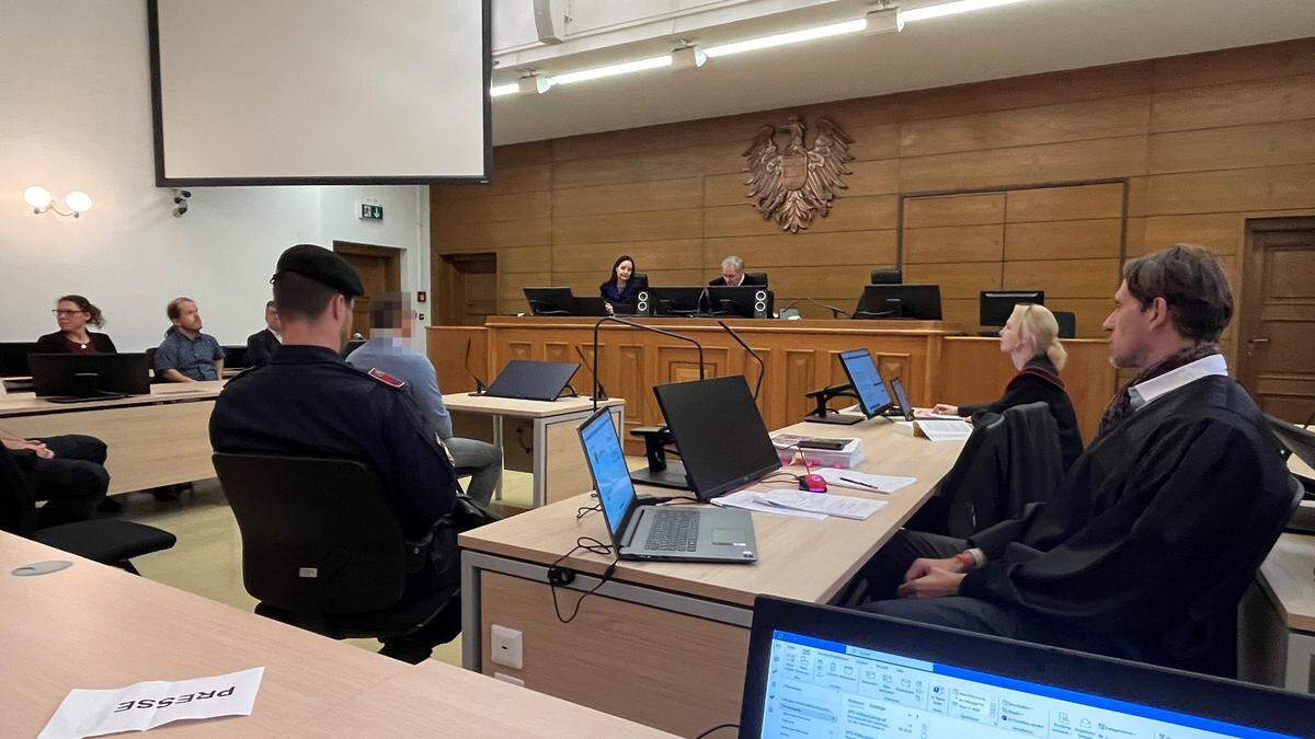 Falscher Polizist | Am Dienstag stand der Deutsche in Klagenfurt vor Gericht