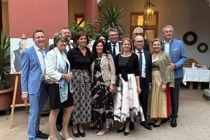 240 Gäste durfte Präsident Hans-Peter Reisinger begrüßen, die ausgelassen zu den Klängen der Big Band Bad Gleichenberg feierten