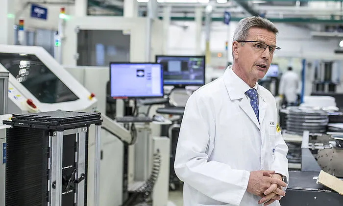 Michael Velmeden, Vorstandsvorsitzender cms electronics 