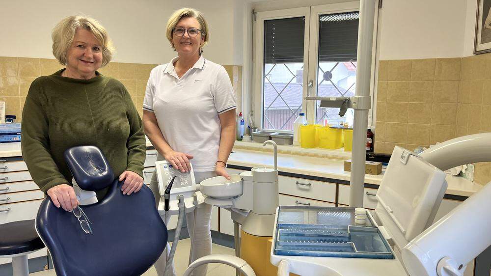 Zahnärztin Helga Fleischer und Assistentin Maria Reisinger haben am 30. März ihren letzten Arbeitstag