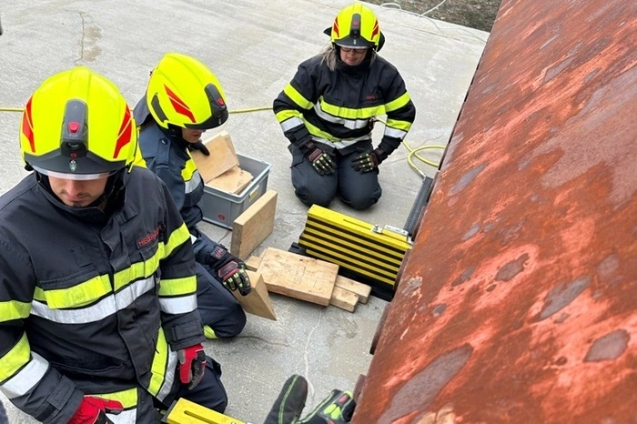 Wie jedes Jahr wurde die Übung durch die Feuerwehr Leoben-Stadt veranstaltet, die Versorgung mit Speis und Trank wurde durch die Freiwillige Feuerwehr Wildon sichergestellt.
